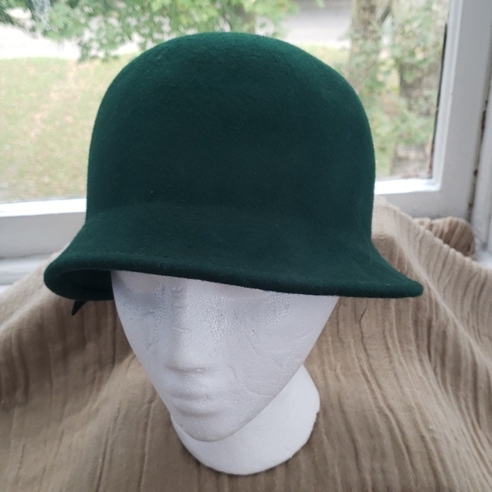 CROFT & BARROW Hunter Green Wool Cloche